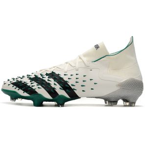 Chuteira Campo ADIDAS Predator Freak.1 FG EQT